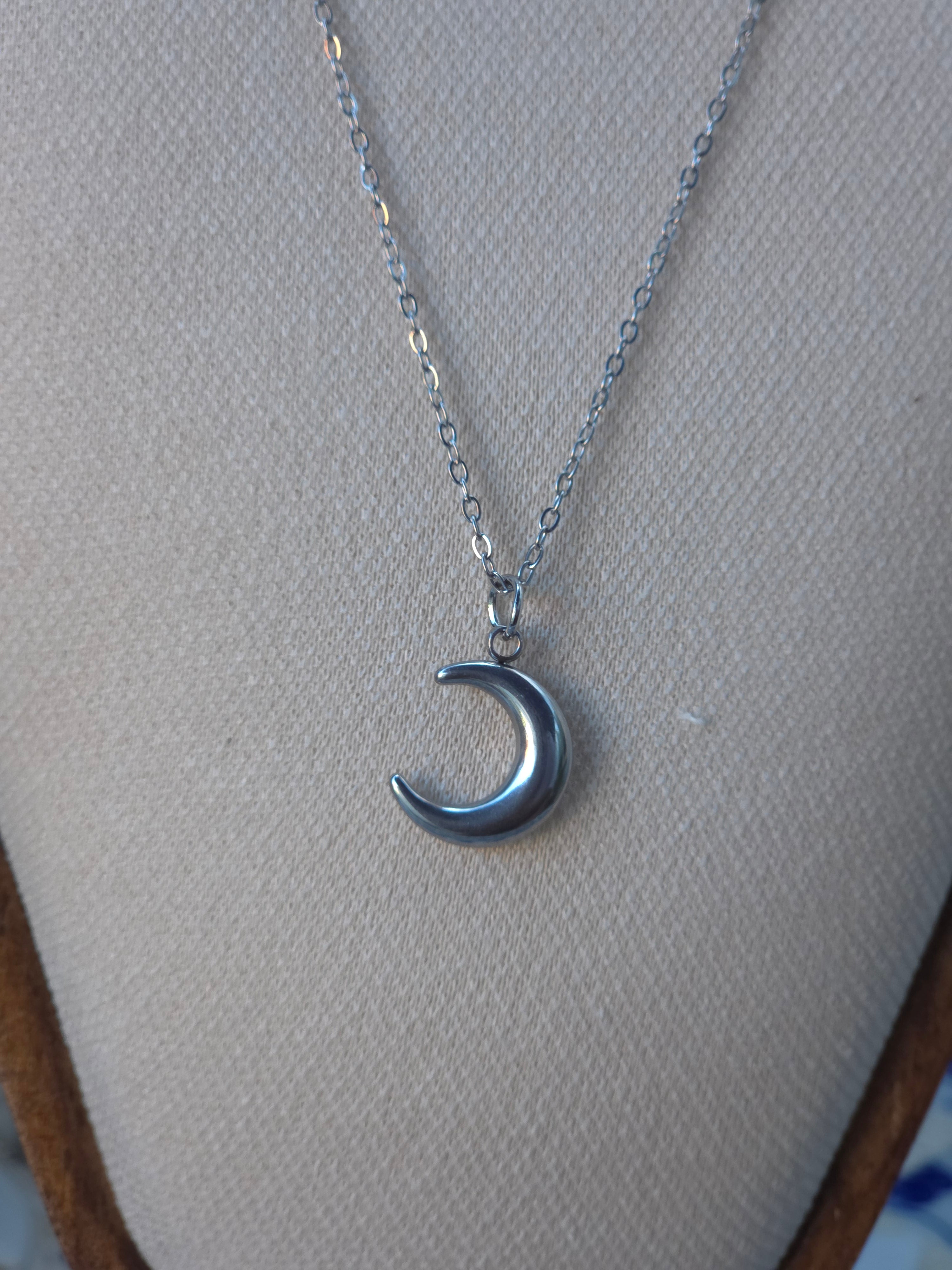 Maan ketting Zilver